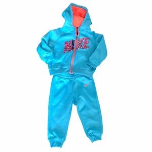 Nike Sweatsuit